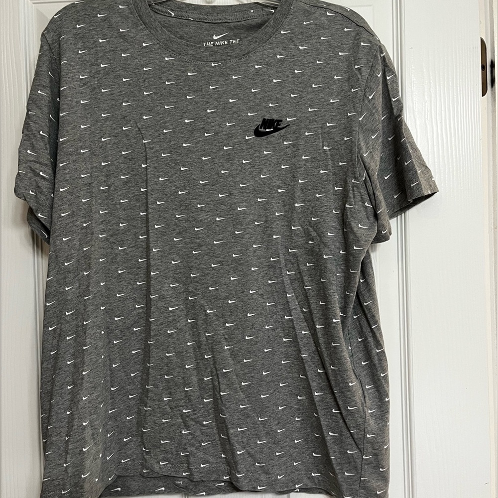 2 Nike shirts.  Men’s large.